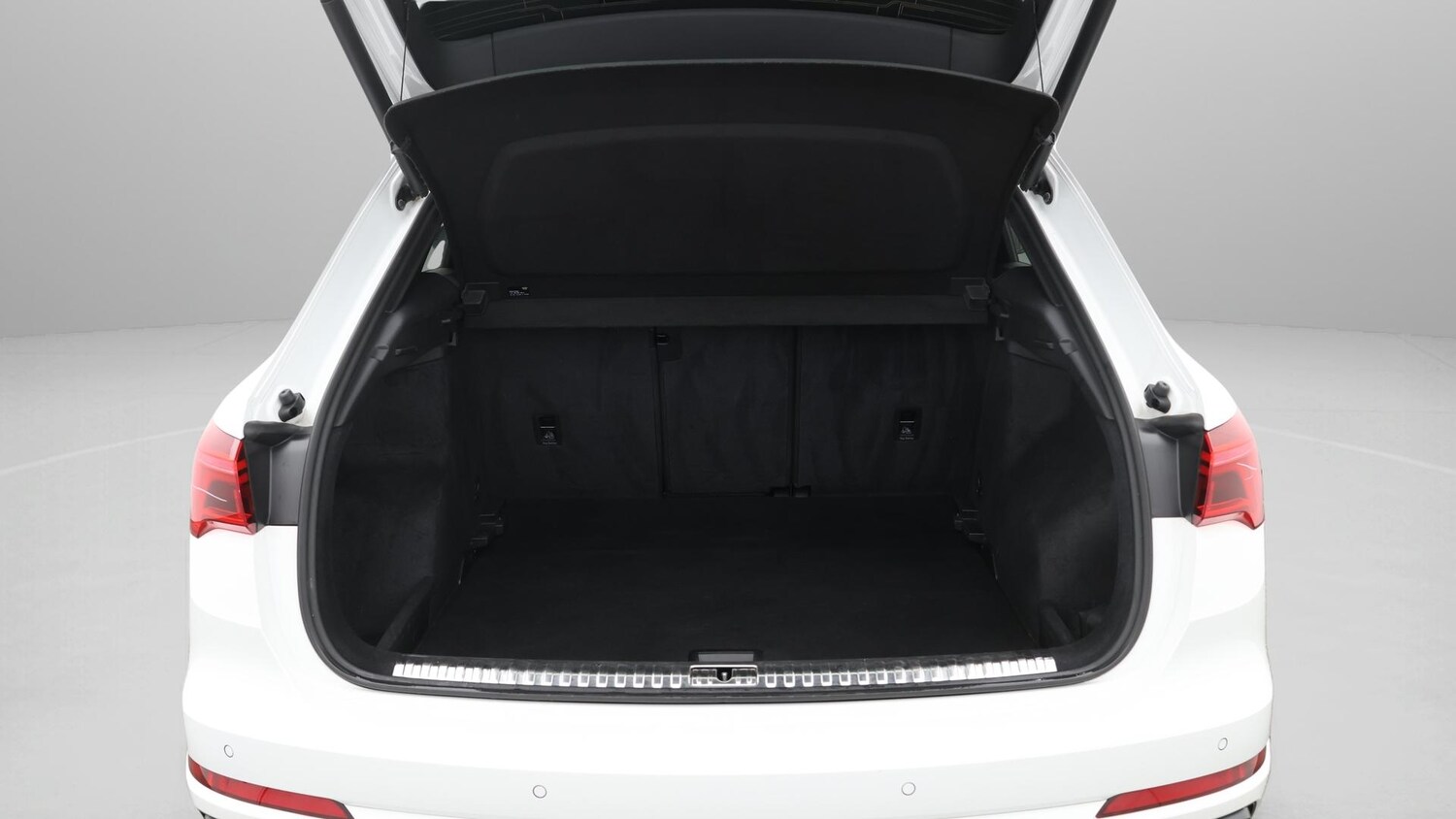 Used Audi Q3 2021 for sale - 76000758: Photo 18