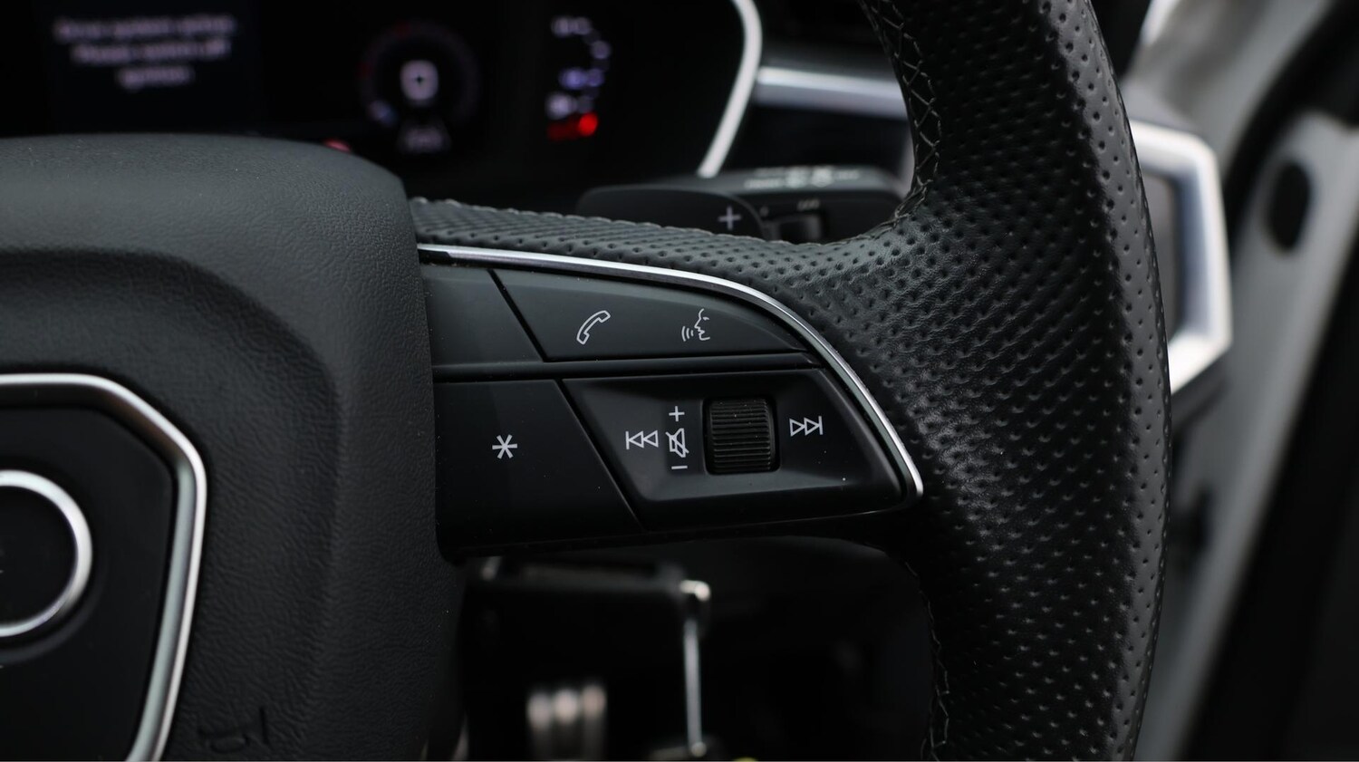 Used Audi Q3 2021 for sale - 76000758: Photo 27