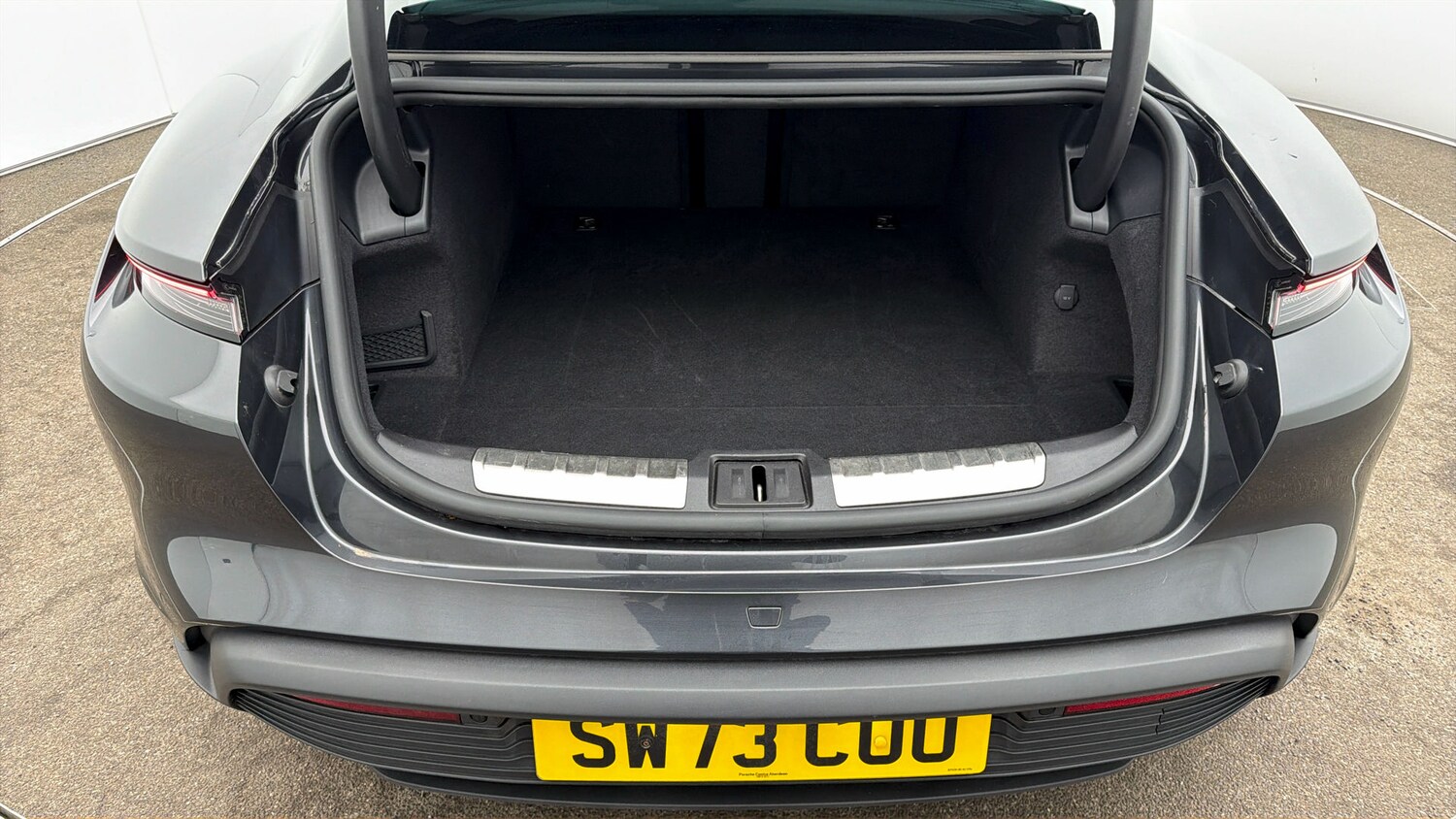 Used Porsche Taycan 2023 for sale - 78089382: Photo 16