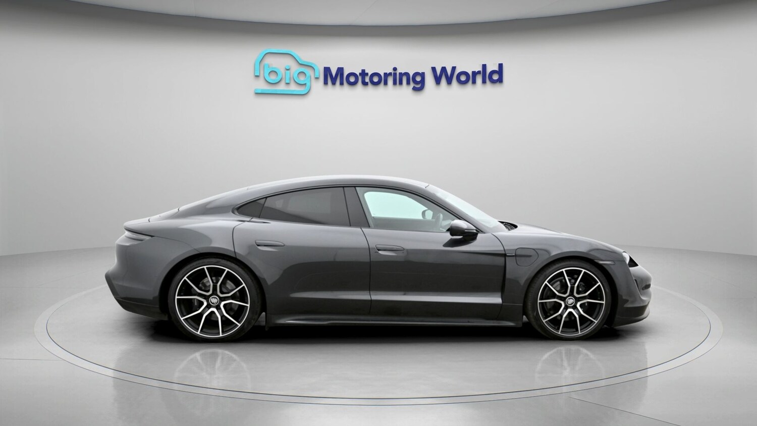 Used Porsche Taycan 2023 for sale - 78089382: Photo 8