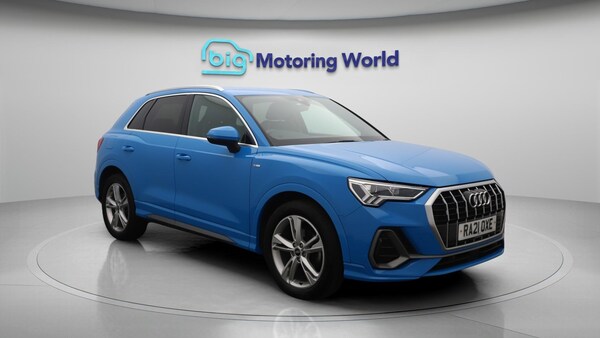 Used Audi Q3 2021 for sale - 75200259: Photo 2