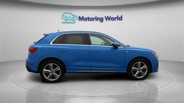 Used Audi Q3 2021 for sale - 75200259: Photo 9