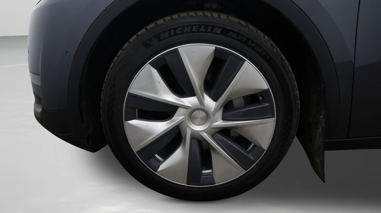 Used Tesla Model Y 2022 for sale - 77934874: Photo 18