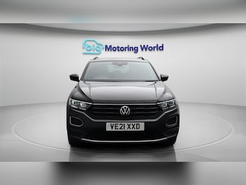 Used Volkswagen T-Roc 2021 for sale - 79098977: Photo