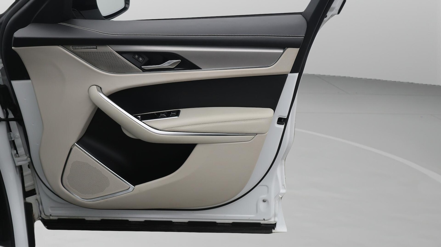 Used Jaguar F-Pace 2022 for sale - 76432649: Photo 16