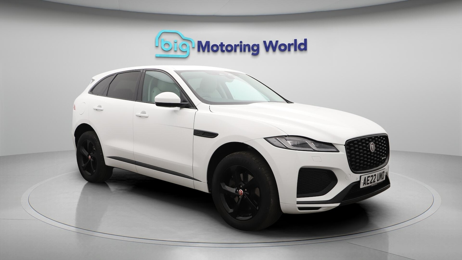 Used Jaguar F-Pace 2022 for sale - 76432649: Photo 2