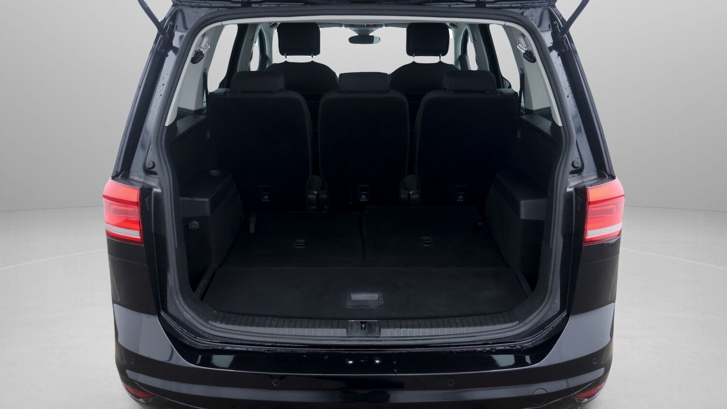 Used Volkswagen Touran 2023 for sale - 77813522: Photo 17