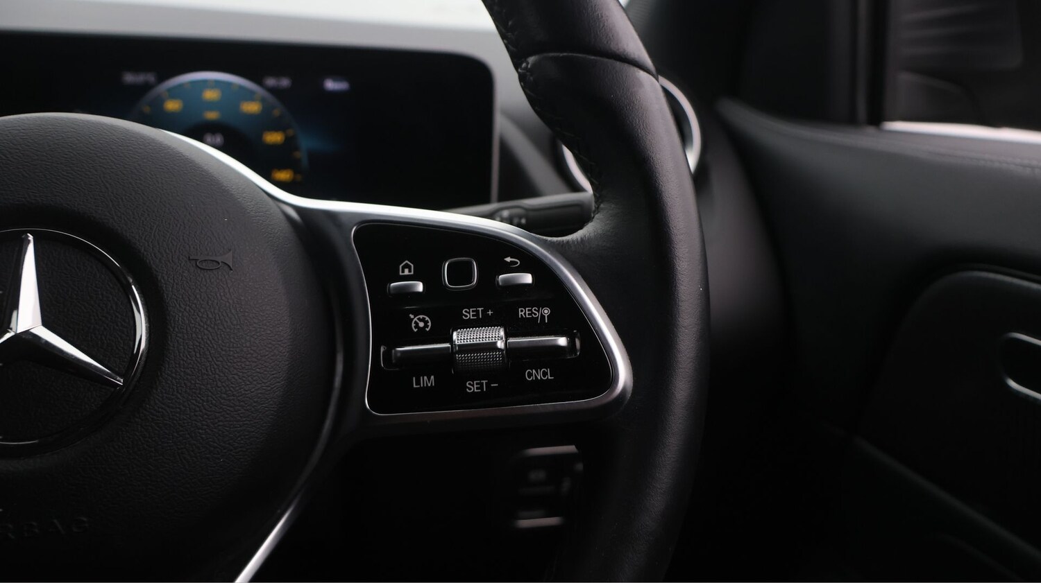 Used Mercedes-Benz GLA 2020 for sale - 77516618: Photo 24