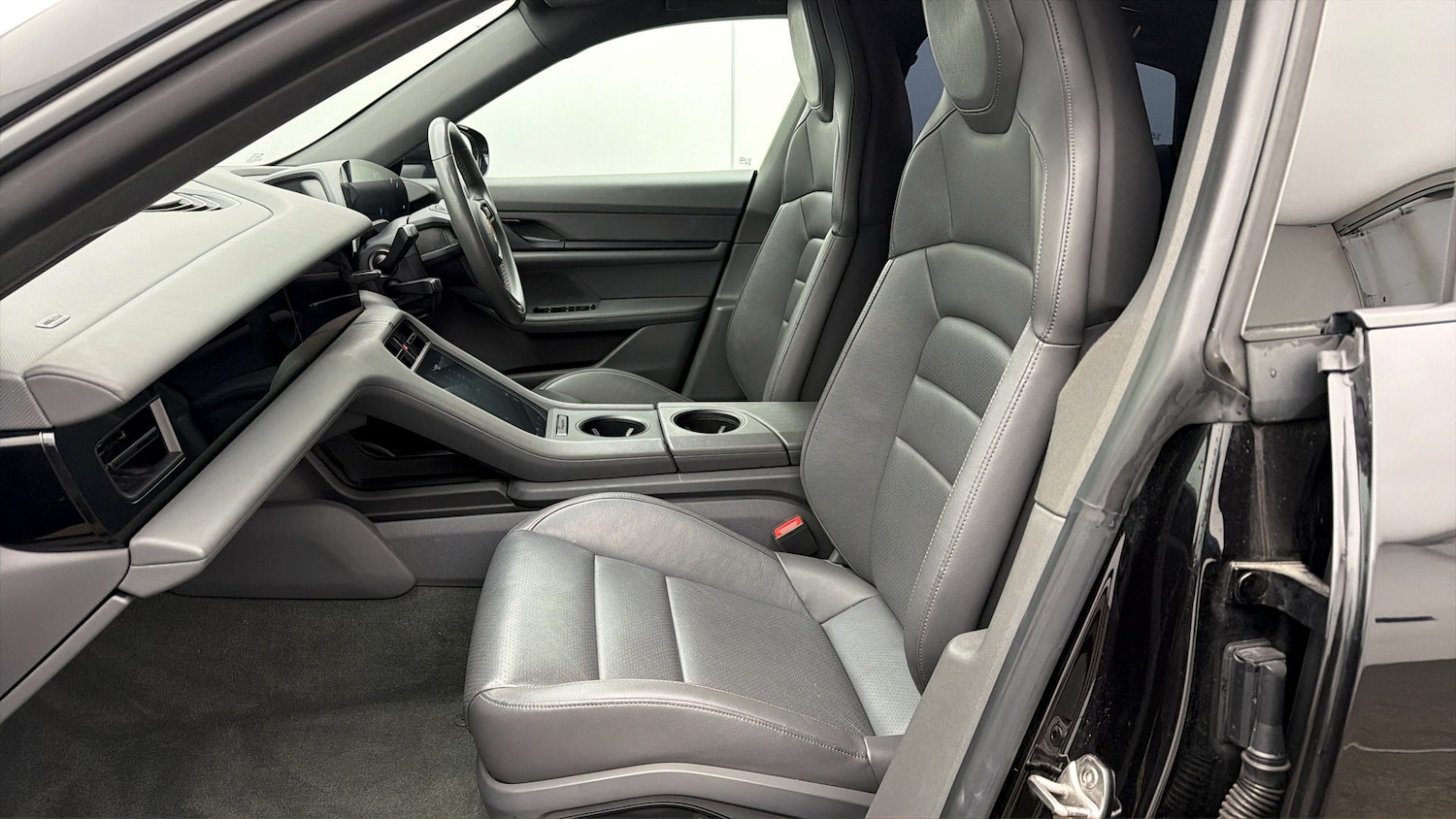 Used Porsche Taycan 2022 for sale - 78095652: Photo 13