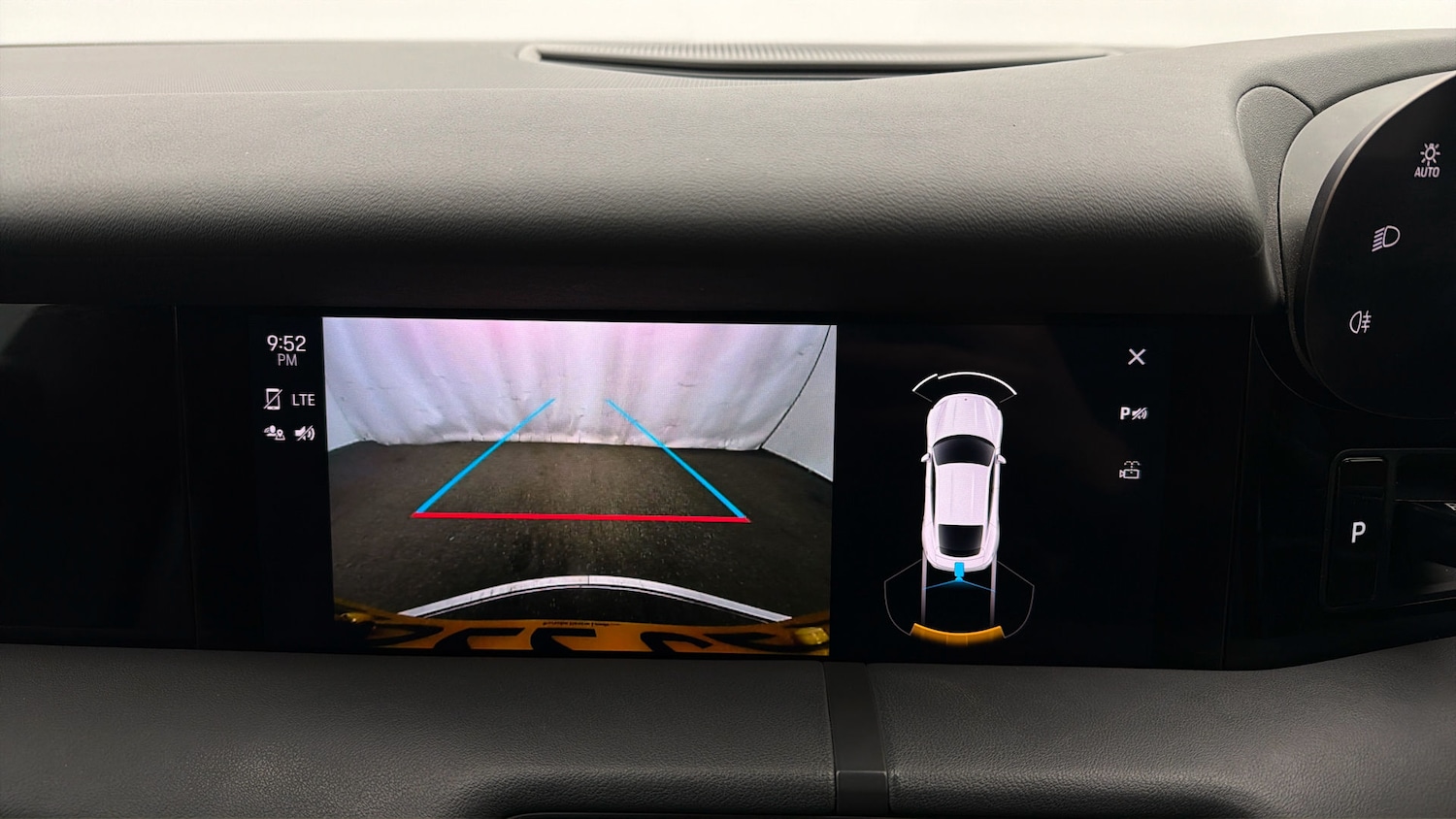 Used Porsche Taycan 2022 for sale - 78095652: Photo 25