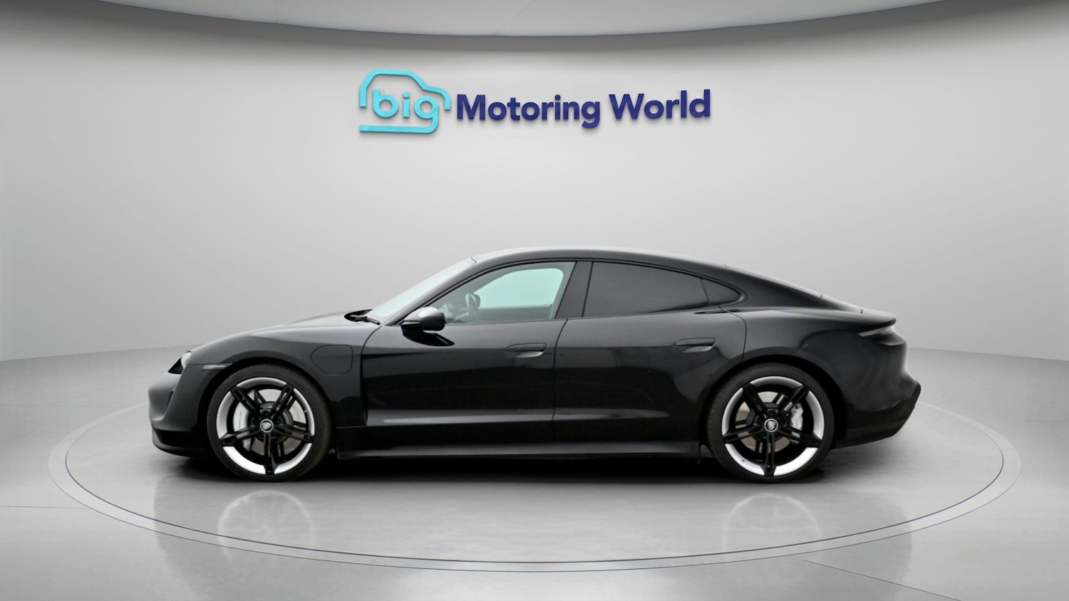 Used Porsche Taycan 2022 for sale - 78095652: Photo 4