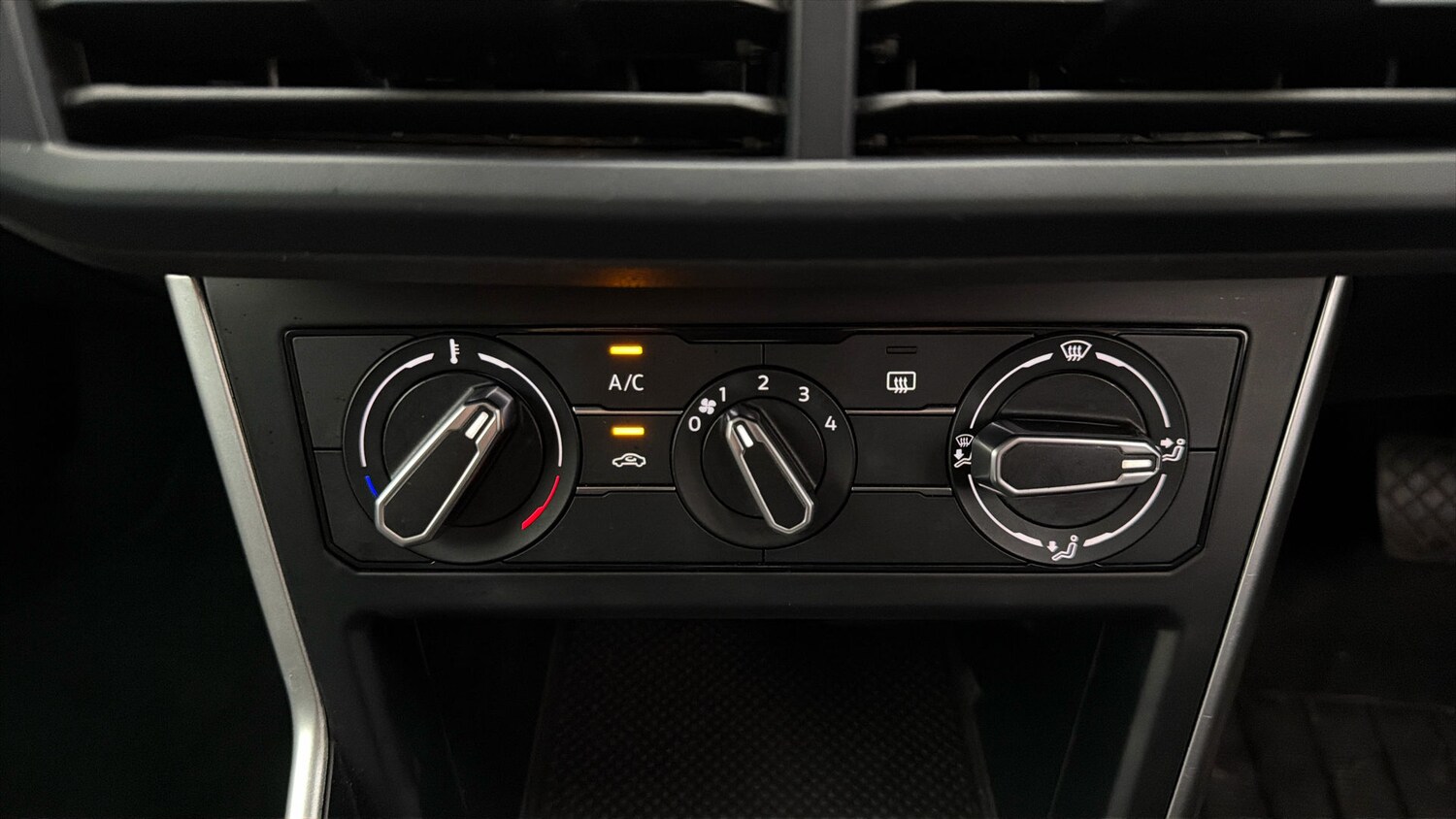 Used Volkswagen Polo 2023 for sale - 77973849: Photo 11