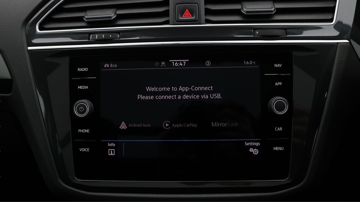 Used Volkswagen Tiguan for sale - 77365503: Photo 26