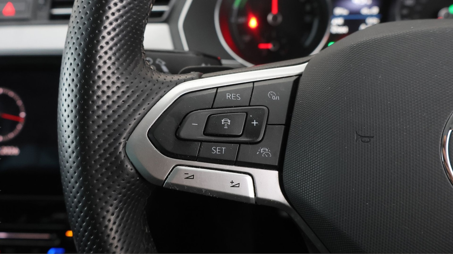 Used Volkswagen Passat 2023 for sale - 77635407: Photo 19