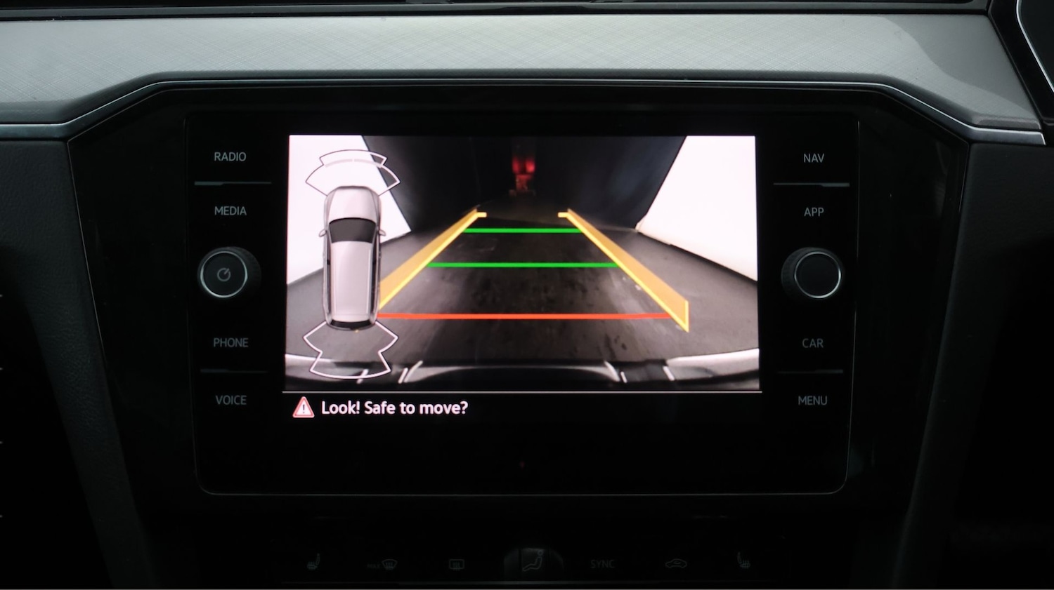 Used Volkswagen Passat 2023 for sale - 77635407: Photo 21