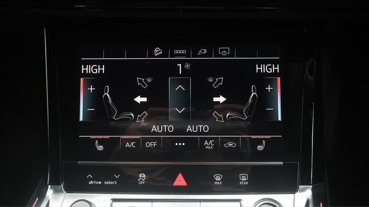 Used Audi e-tron 2021 for sale - 76370477: Photo 13