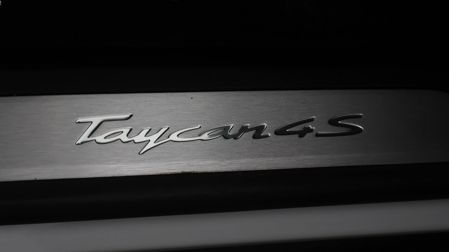 Used Porsche Taycan 2023 for sale - 77461921: Photo 21