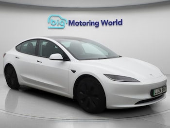 Tesla - Model 3