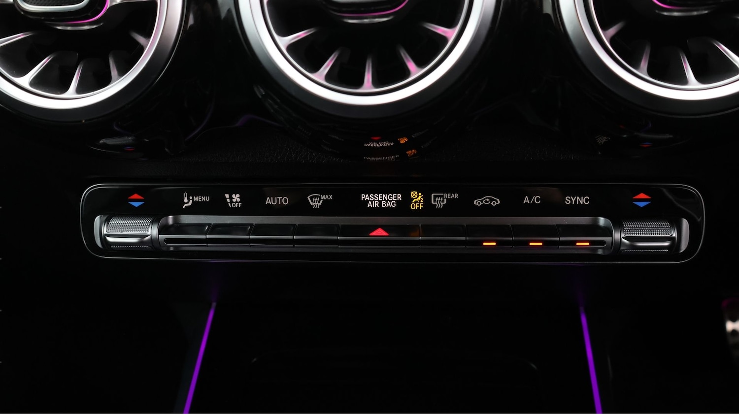 Used Mercedes-Benz GLB 2022 for sale - 77384997: Photo 12