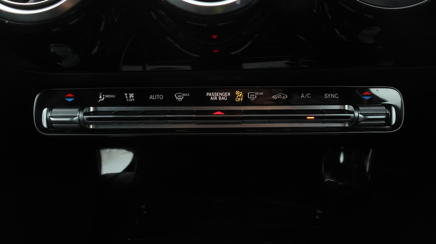 Used Mercedes-Benz CLA 2022 for sale - 76136536: Photo 13