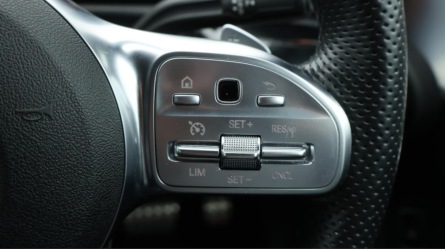Used Mercedes-Benz CLA 2022 for sale - 76136536: Photo 25