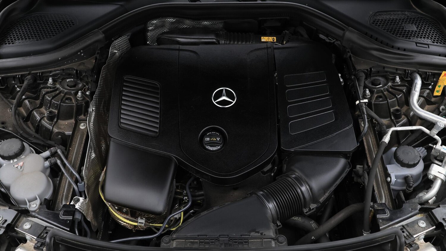 Used Mercedes-Benz GLC 2024 for sale - 76432384: Photo 20