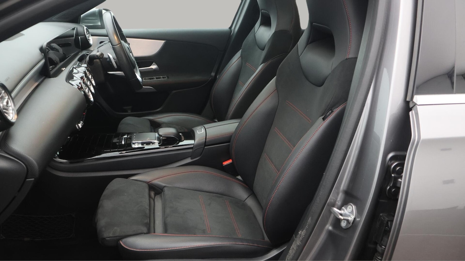 Used Mercedes-Benz A-Class 2019 for sale - 76432626: Photo 15