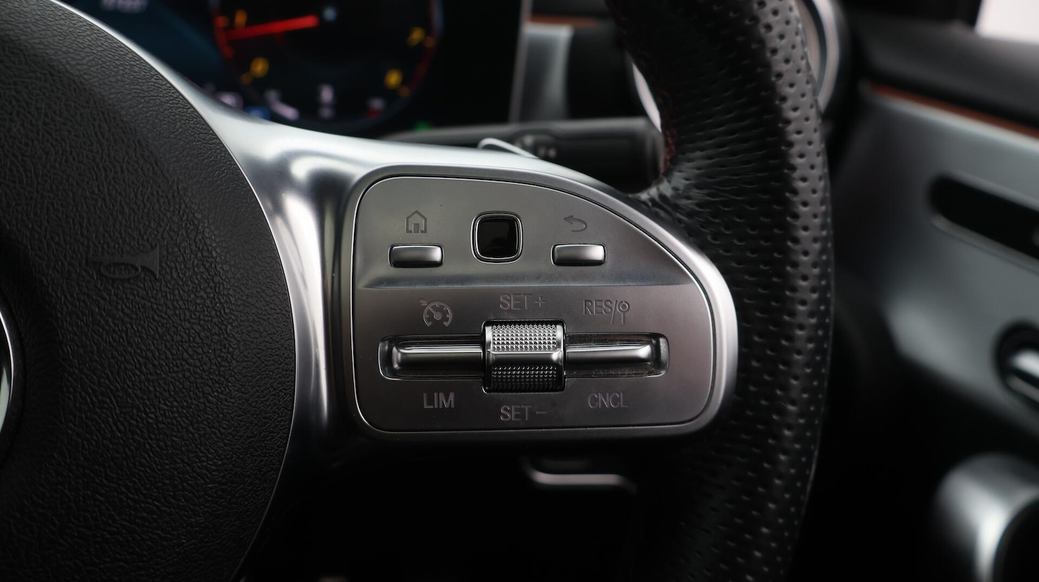 Used Mercedes-Benz A-Class 2019 for sale - 76432626: Photo 27