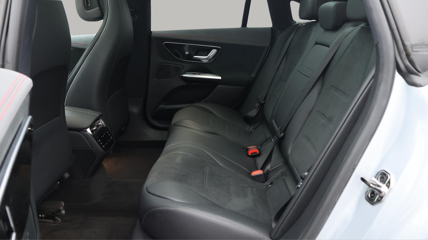 Used Mercedes-Benz EQA 2022 for sale - 76633937: Photo 17