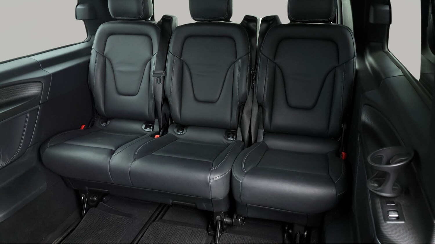 Used Mercedes-Benz V-Class 2023 for sale - 77541262: Photo 20