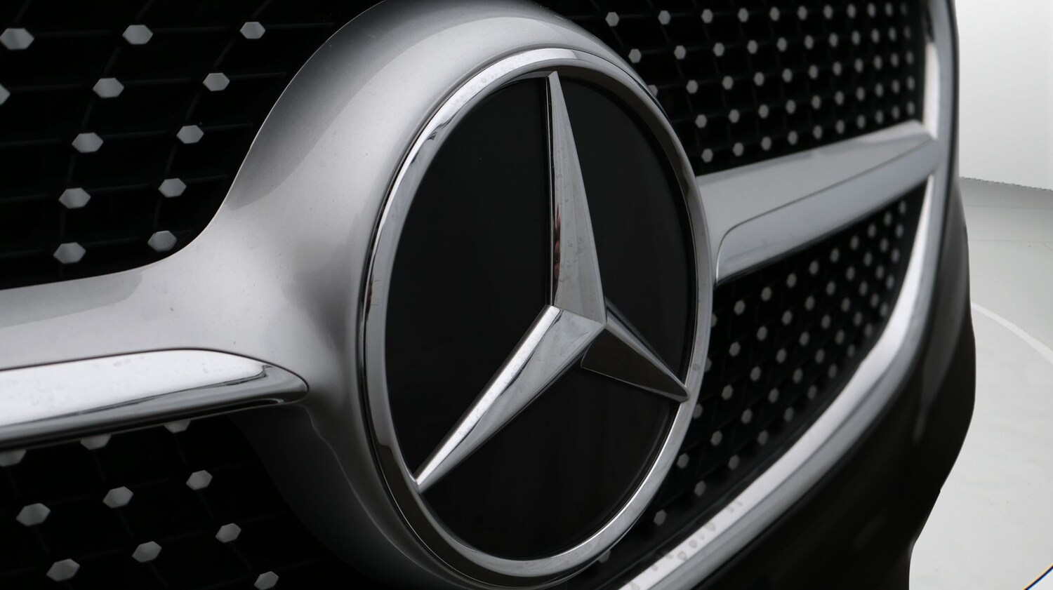 Used Mercedes-Benz V-Class 2023 for sale - 77541262: Photo 23