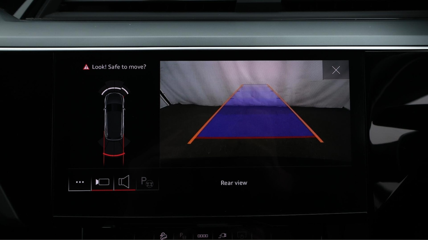 Used Audi e-tron 2022 for sale - 76084821: Photo 25