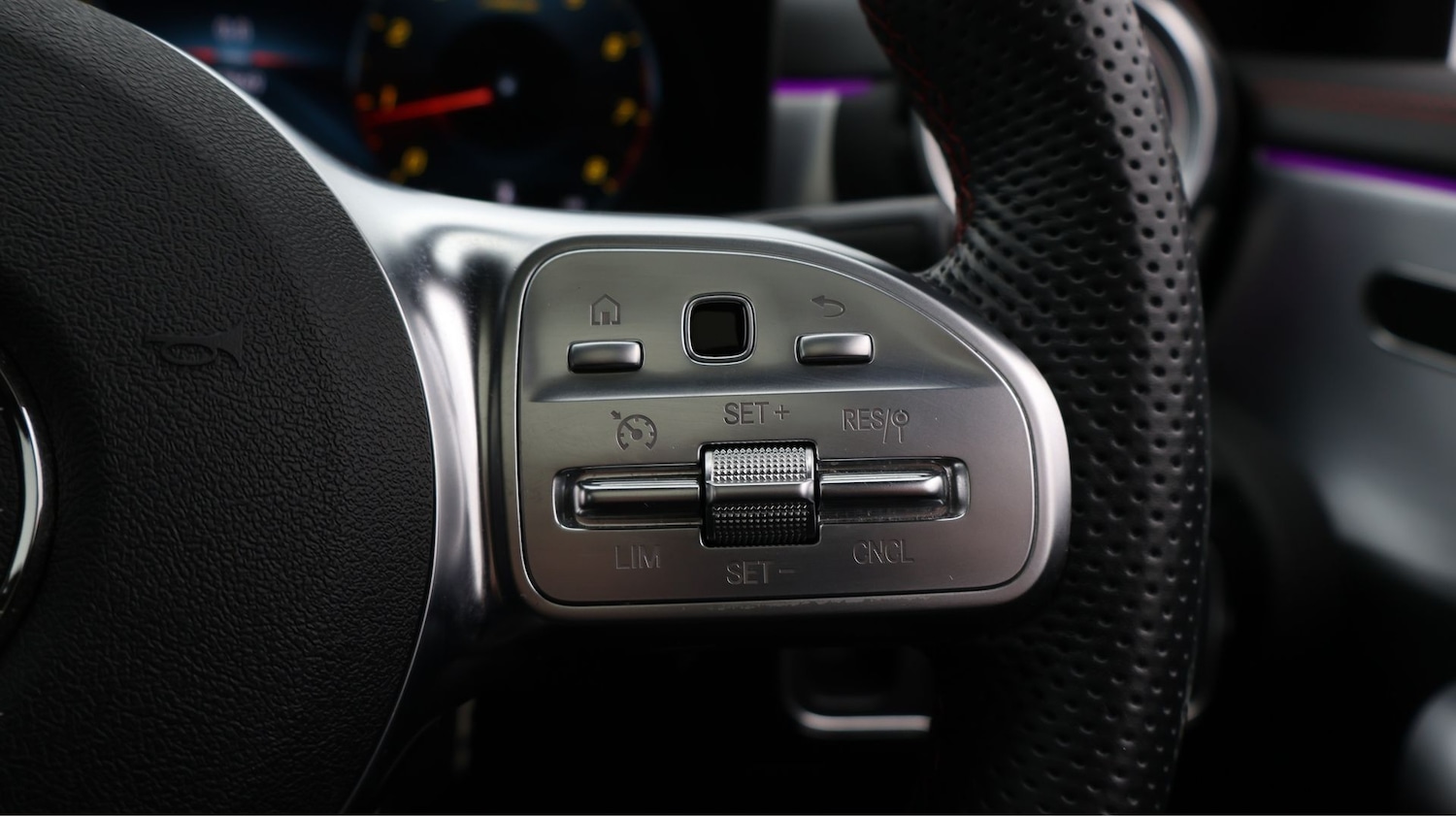 Used Mercedes-Benz CLA 2023 for sale - 77776120: Photo 27