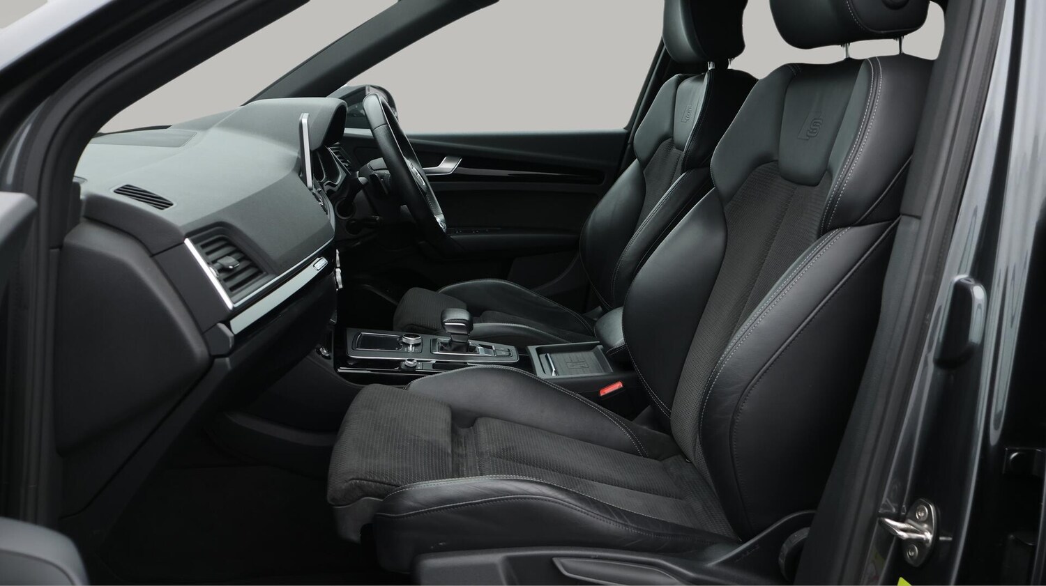 Used Audi Q5 2020 for sale - 76473486: Photo 15