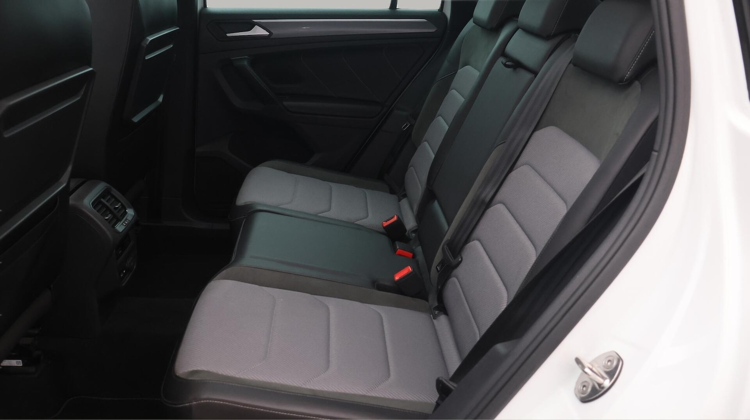 Used Volkswagen Tiguan 2020 for sale - 76584342: Photo 17