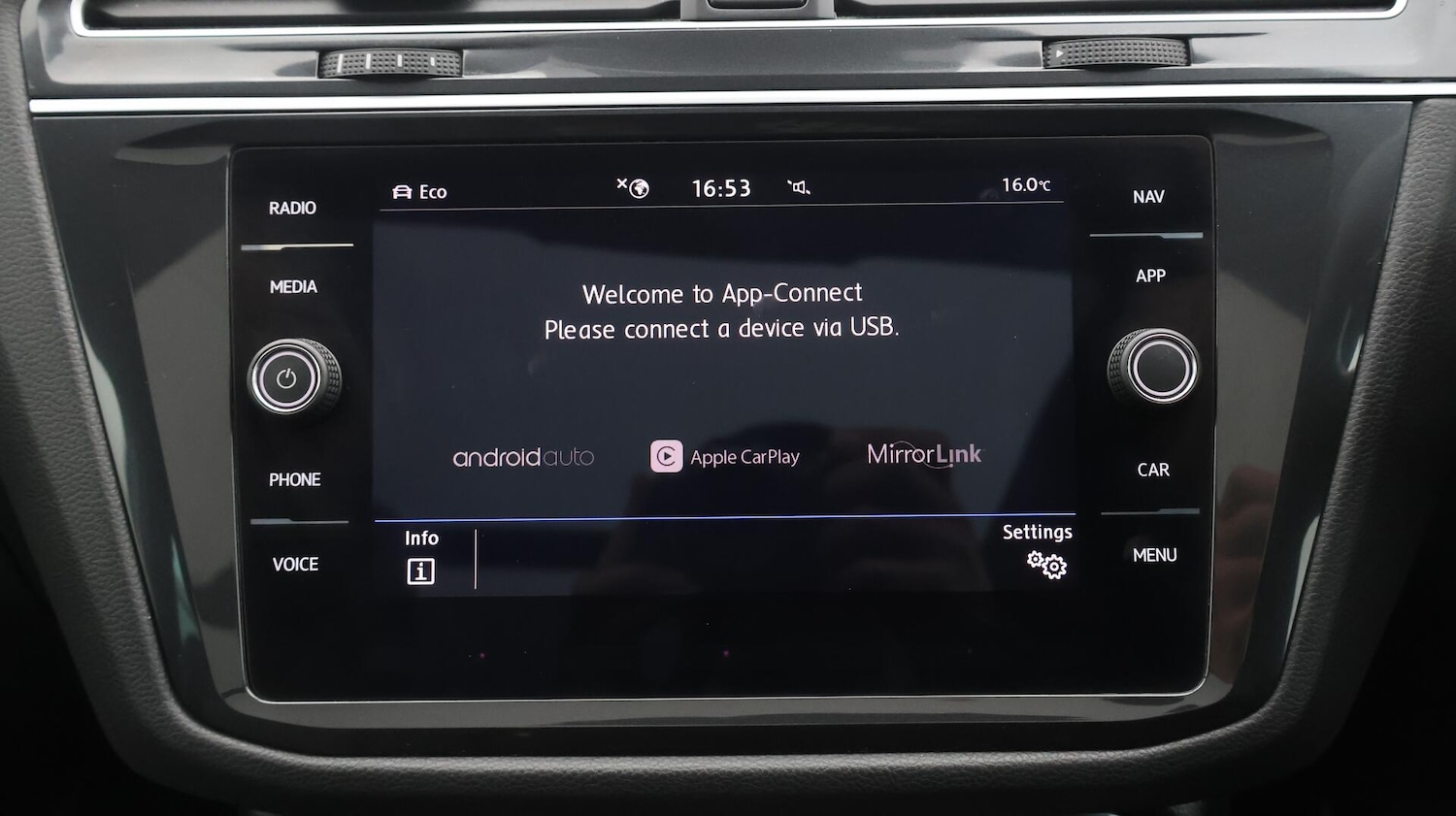 Used Volkswagen Tiguan 2020 for sale - 76584342: Photo 28