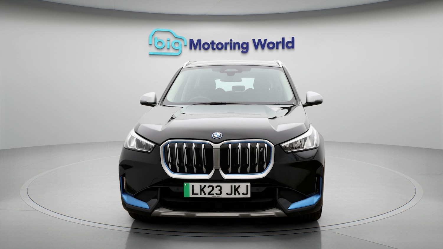 Used BMW iX1 for sale - 77650424: Photo 2