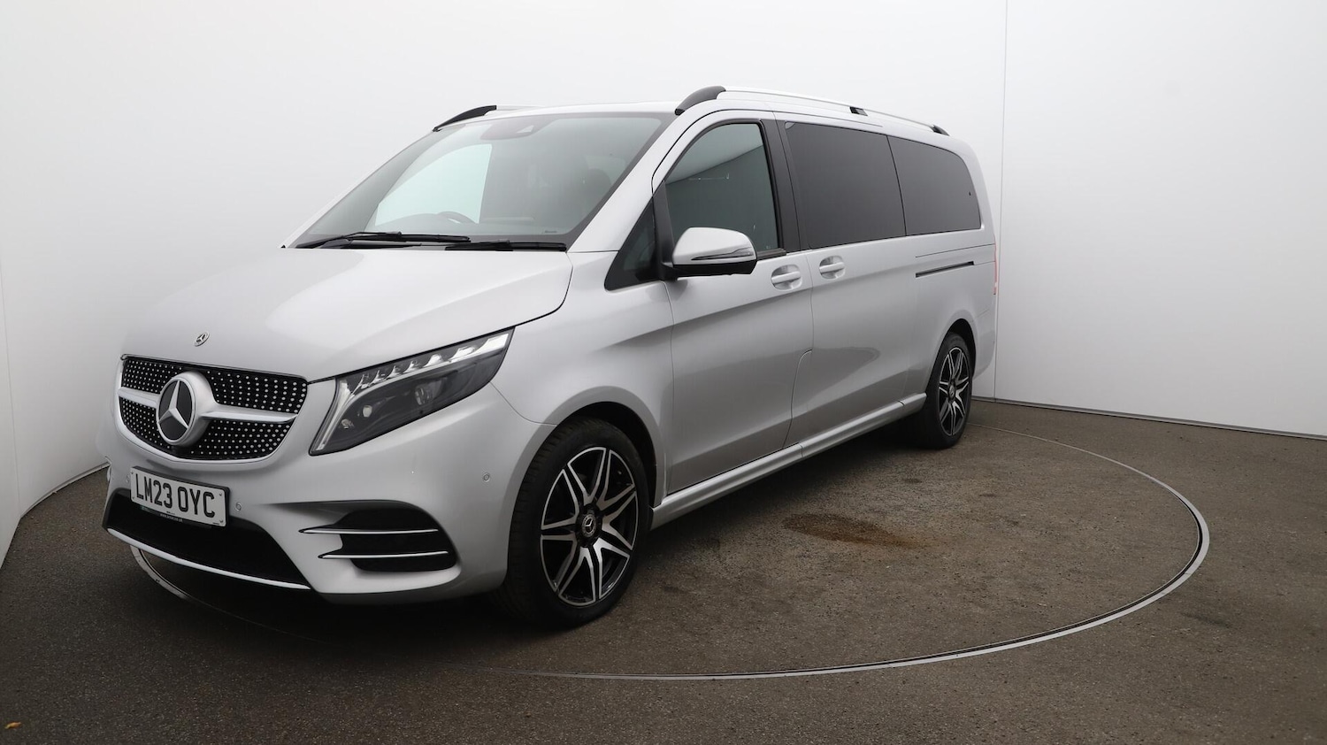 Used Mercedes-Benz V-Class 2023 for sale - 76408928: Photo 40