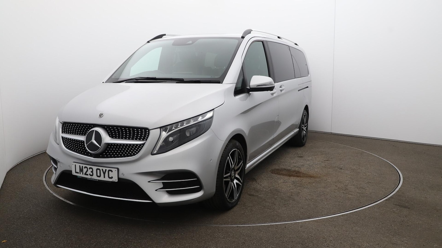 Used Mercedes-Benz V-Class 2023 for sale - 76408928: Photo 41