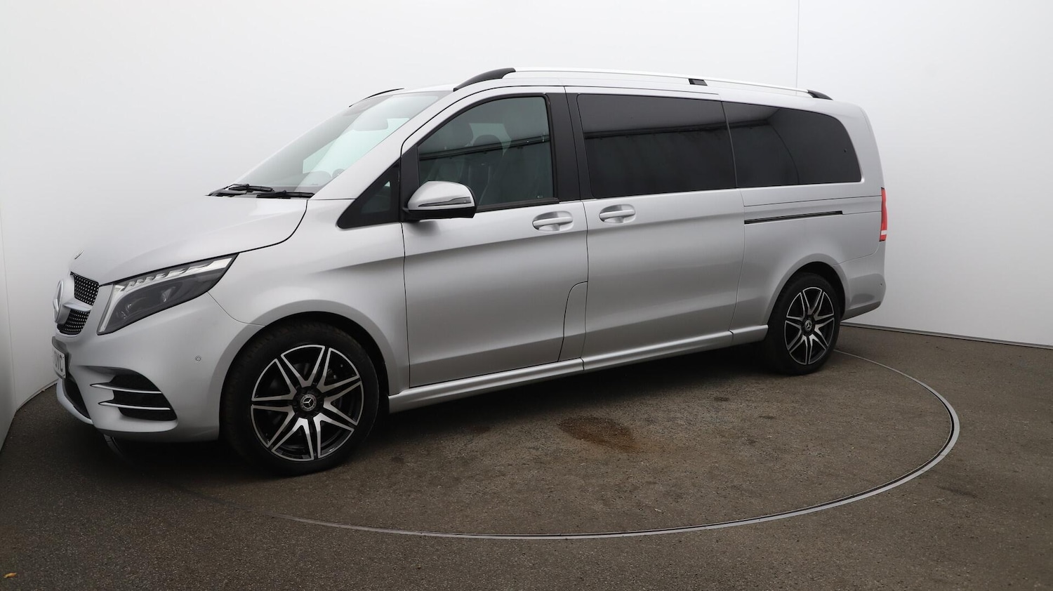 Used Mercedes-Benz V-Class 2023 for sale - 76408928: Photo 71