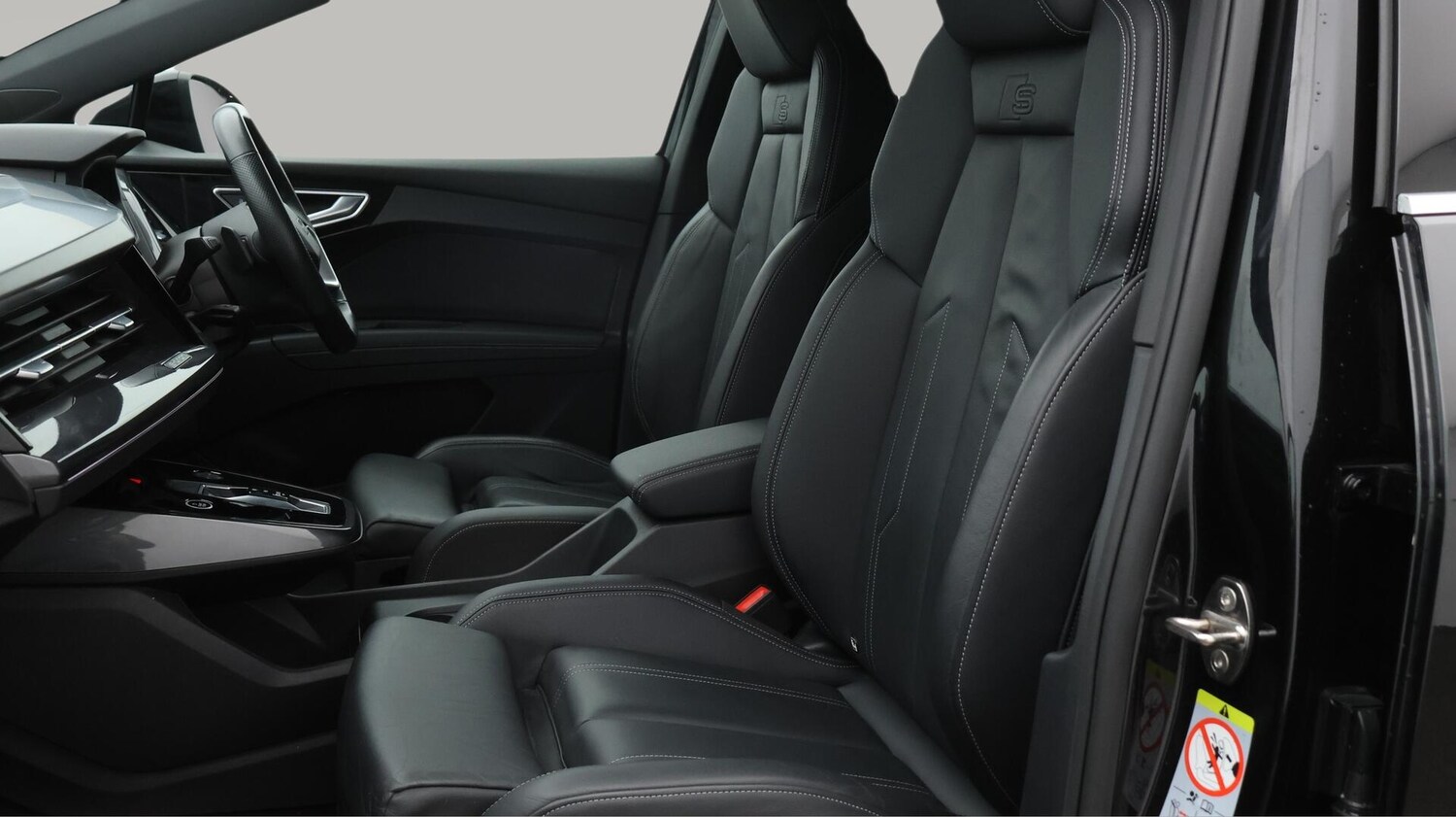Used Audi Q4 e-tron 2021 for sale - 76094248: Photo 15
