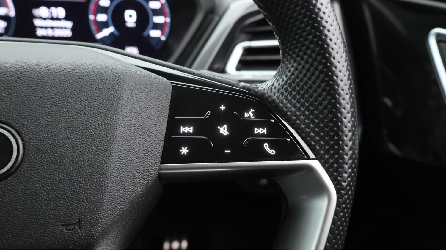 Used Audi Q4 e-tron 2021 for sale - 76094248: Photo 27