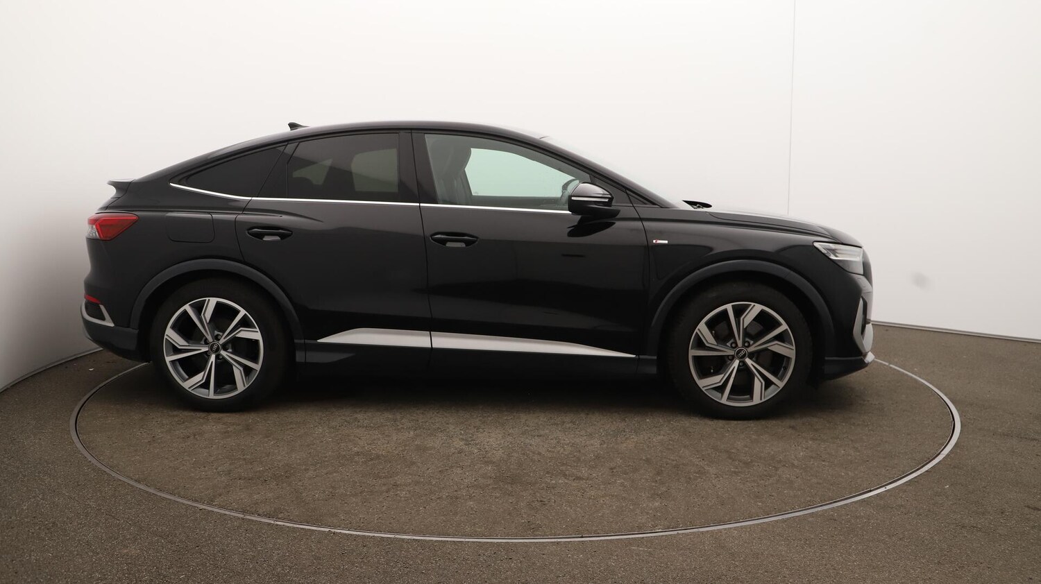 Used Audi Q4 e-tron 2021 for sale - 76094248: Photo 52