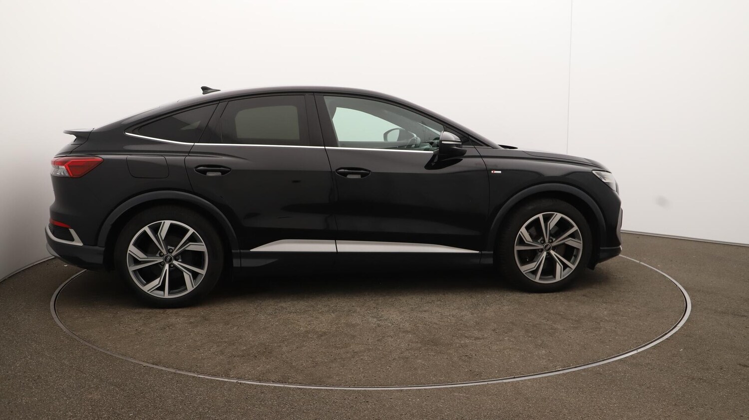 Used Audi Q4 e-tron 2021 for sale - 76094248: Photo 53