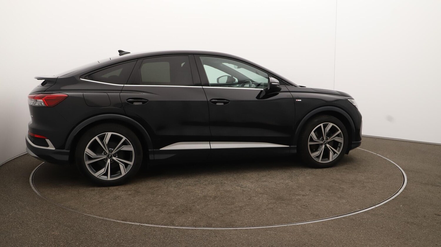Used Audi Q4 e-tron 2021 for sale - 76094248: Photo 54