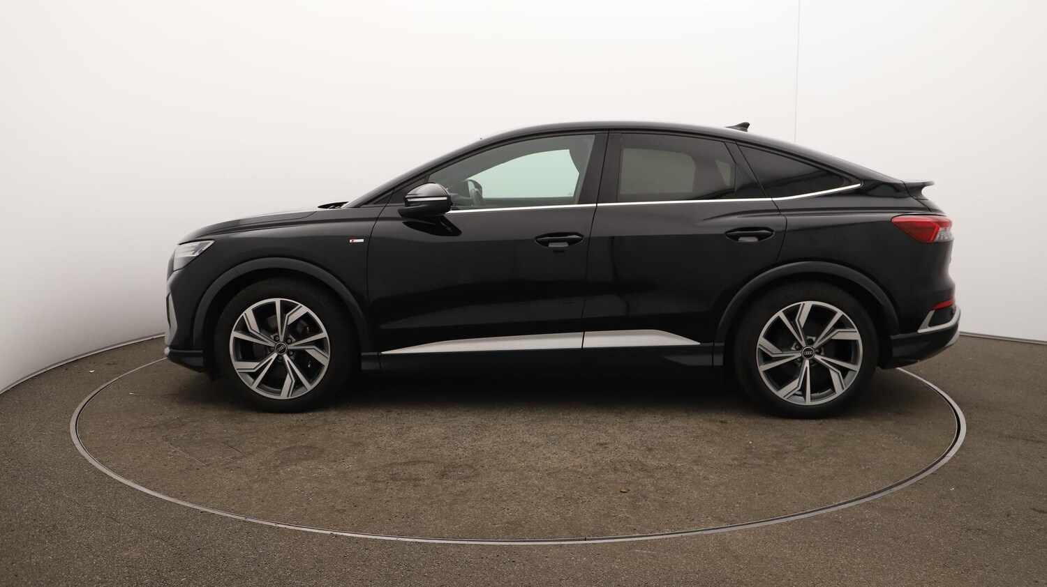 Used Audi Q4 e-tron 2021 for sale - 76094248: Photo 67