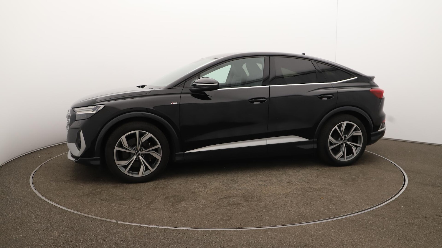 Used Audi Q4 e-tron 2021 for sale - 76094248: Photo 69