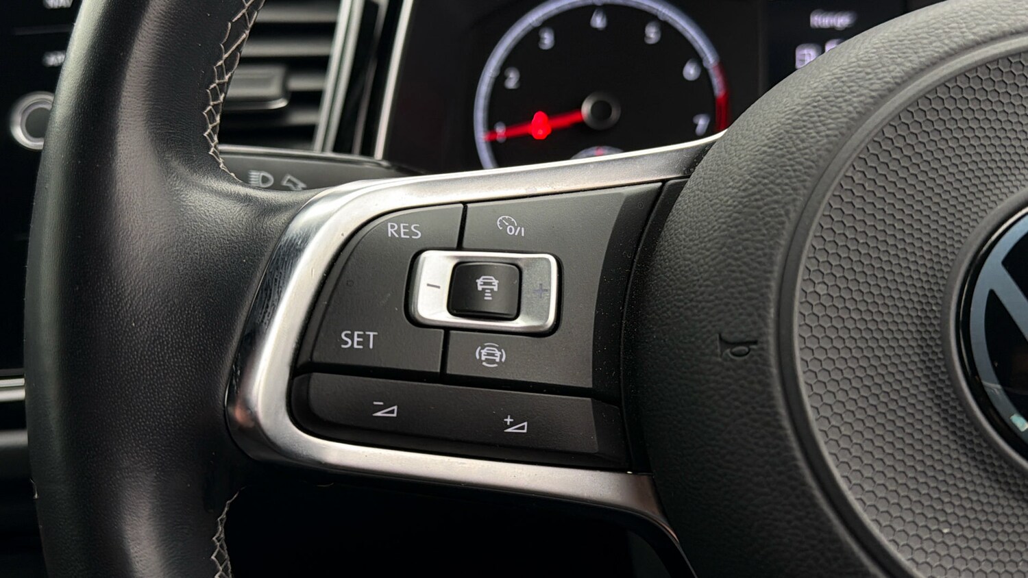 Used Volkswagen T-Roc 2021 for sale - 78175956: Photo 23