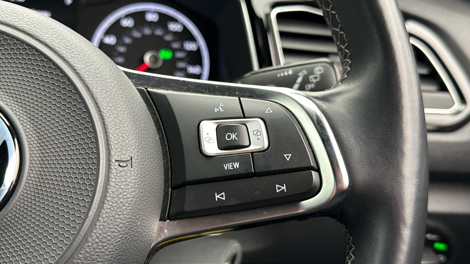 Used Volkswagen T-Roc 2021 for sale - 78175956: Photo 24