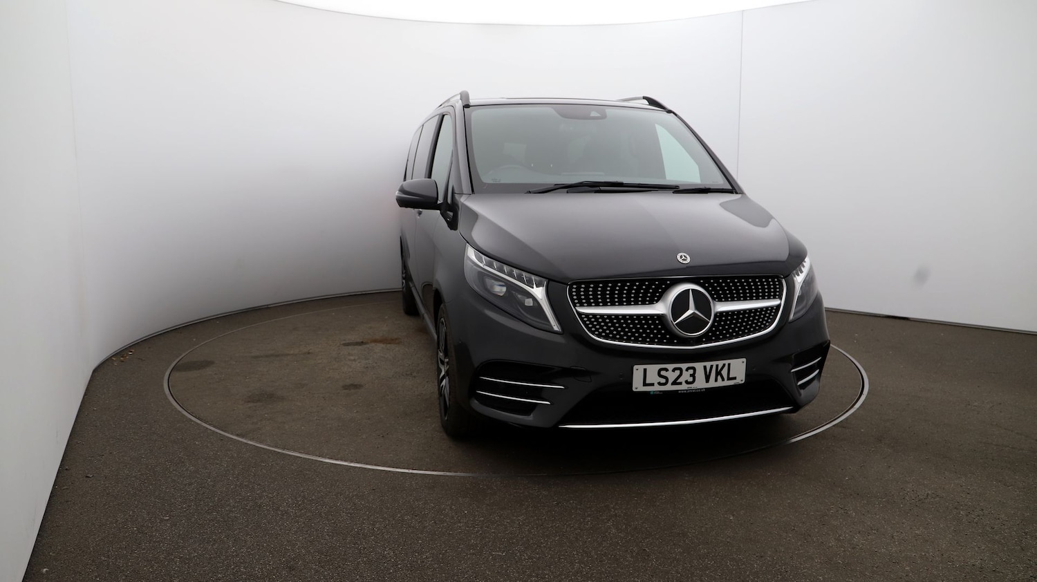 Used Mercedes-Benz V-Class 2023 for sale - 76812795: Photo 34